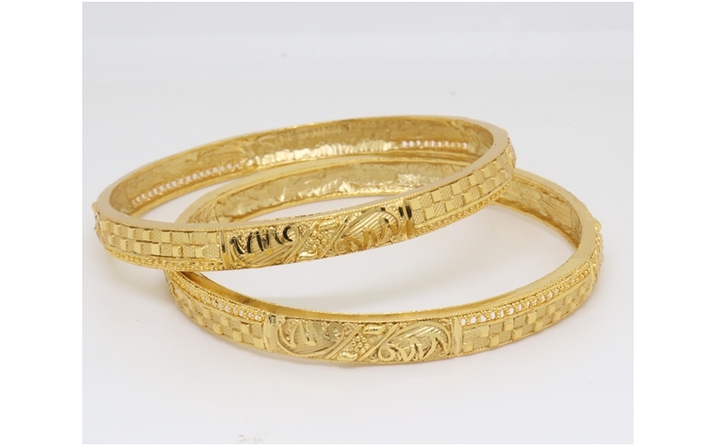 Gold Plated Bangles For Women & girls Set Of 1(2024009) Gold Plated Bangles For Women & girls Set Of 1(2024009)