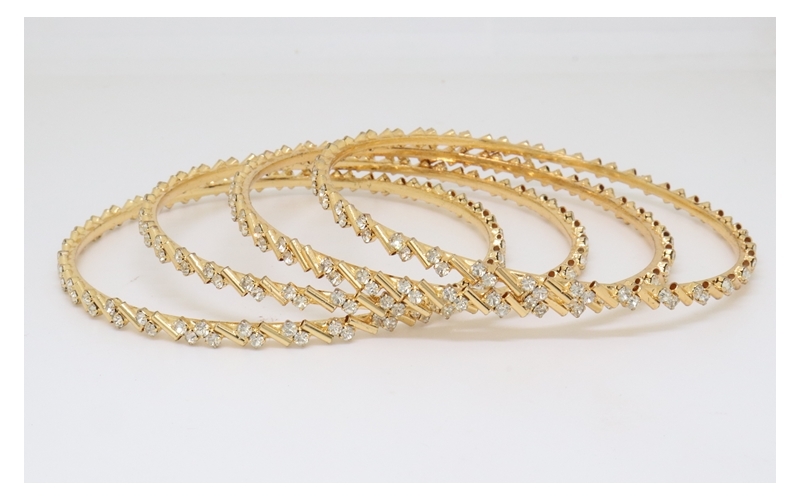 Gold Plated Bangles stone For Women & girls Set Of 1(2024007) Gold Plated Bangles stone For Women & girls Set Of 1(2024007)