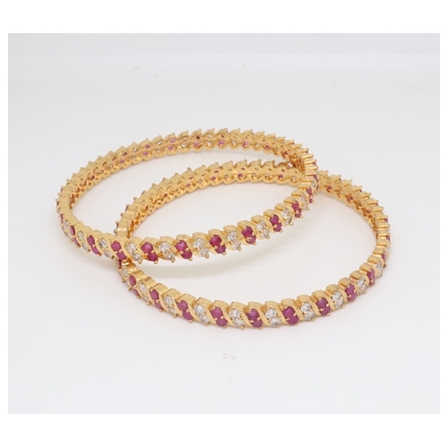 Gold Plated Bangles stone For Women & girls Set Of 1(2024003) Gold Plated Bangles stone For Women & girls Set Of 1(2024003)