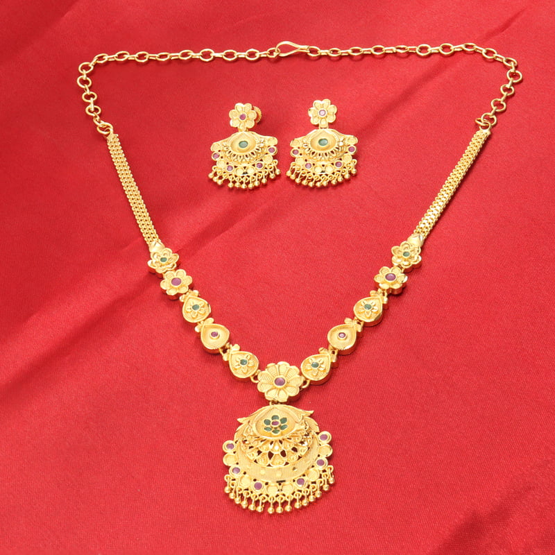 Gold tone green and red flower necklace Gold tone green and red flower necklace